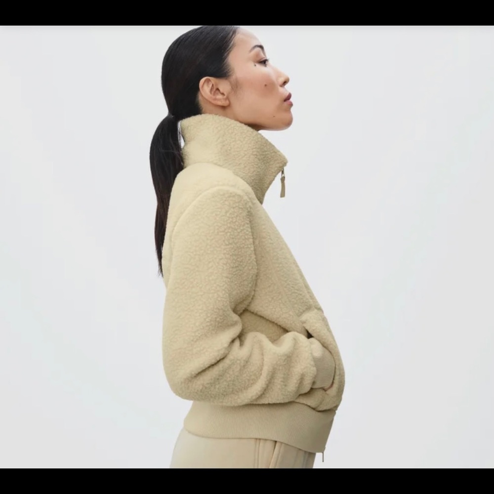 Everlane - ReNew Teddy Bomber - XXS